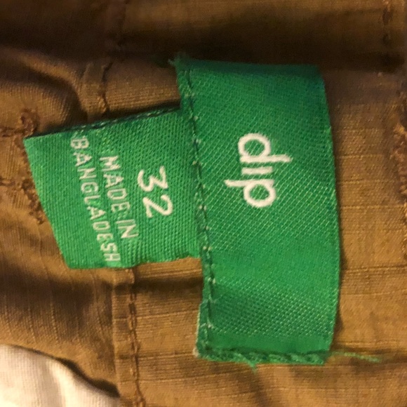 Shorts - Picture 3 of 3